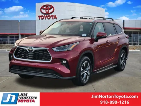 Another view of 2025 Toyota Highlander XLE for sale in Tulsa, OK at Jim Norton Toyota