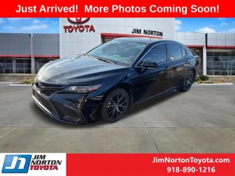 Photos of 2023 Toyota Camry Hybrid SE for sale in Tulsa, OK at Jim Norton Toyota