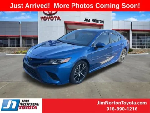 Another view of 2018 Toyota Camry SE for sale in Tulsa, OK at Jim Norton Toyota