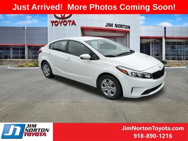 White 2018 Kia Forte LX for sale in Tulsa, OK