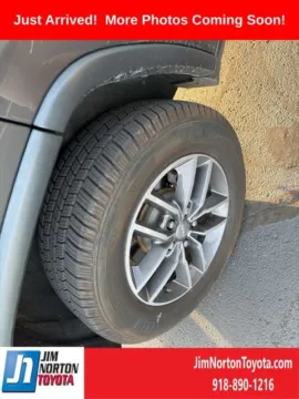 More photos of 2018 Jeep Grand Cherokee Limited at Jim Norton Toyota, OK