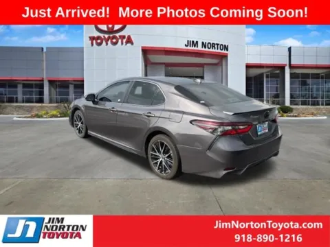 More photos of 2023 Toyota Camry SE at Jim Norton Toyota, OK