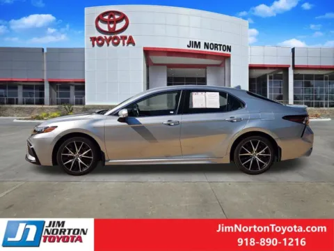 More photos of 2024 Toyota Camry Hybrid SE at Jim Norton Toyota, OK