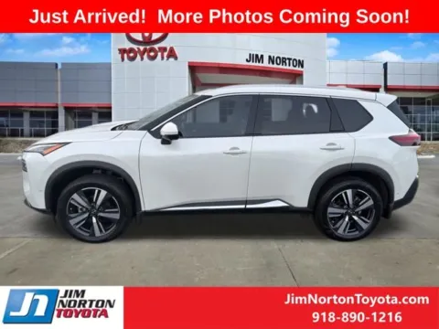 More photos of 2023 Nissan Rogue SL at Jim Norton Toyota, OK