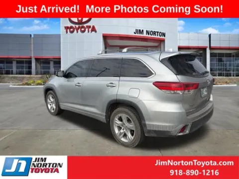 More photos of 2019 Toyota Highlander Limited at Jim Norton Toyota, OK