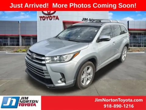 Photos of 2019 Toyota Highlander Limited for sale in Tulsa, OK at Jim Norton Toyota