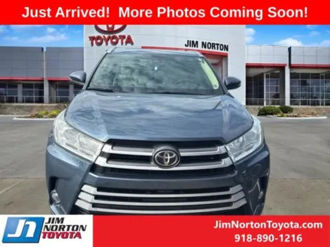 More photos of 2019 Toyota Highlander XLE at Jim Norton Toyota, OK