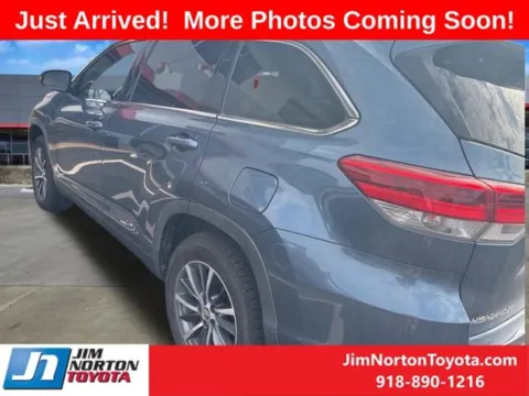 Another view of 2019 Toyota Highlander XLE for sale in Tulsa, OK at Jim Norton Toyota