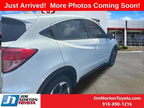 More photos of 2018 Honda HR-V EX at Jim Norton Toyota, OK