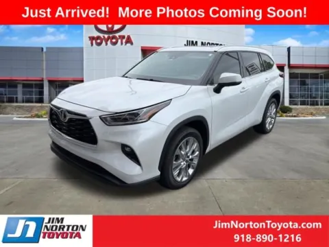 Another view of 2022 Toyota Highlander Limited for sale in Tulsa, OK at Jim Norton Toyota