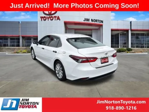 More photos of 2019 Toyota Camry LE at Jim Norton Toyota, OK