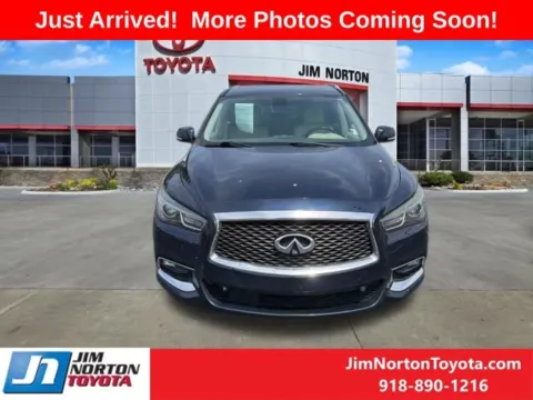 Photos of 2018 INFINITI QX60 for sale in Tulsa, OK at Jim Norton Toyota