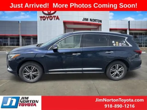 More photos of 2018 INFINITI QX60 at Jim Norton Toyota, OK