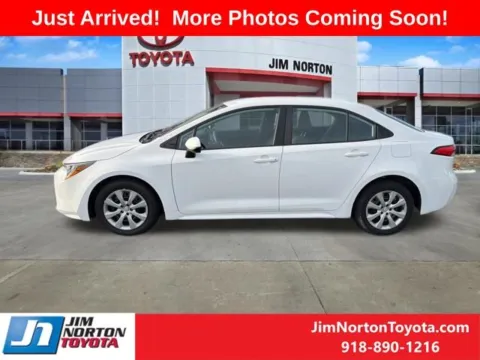 More photos of 2022 Toyota Corolla LE at Jim Norton Toyota, OK