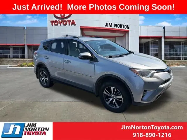 Red 2018 Toyota RAV4 for sale in Tulsa, OK