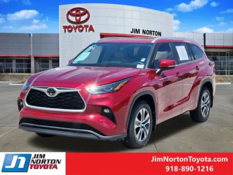 Another view of 2023 Toyota Highlander XLE for sale in Tulsa, OK at Jim Norton Toyota