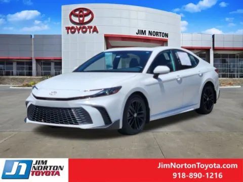 Another view of 2025 Toyota Camry SE for sale in Tulsa, OK at Jim Norton Toyota