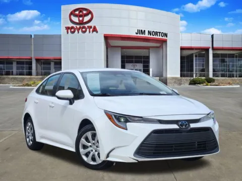 White 2023 Toyota Corolla LE for sale in Tulsa, OK