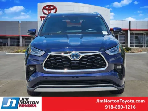 Photos of 2021 Toyota Highlander Hybrid Platinum for sale in Tulsa, OK at Jim Norton Toyota