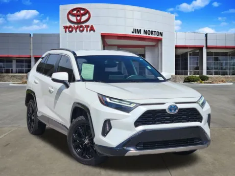 White 2022 Toyota RAV4 Hybrid SE for sale in Tulsa, OK