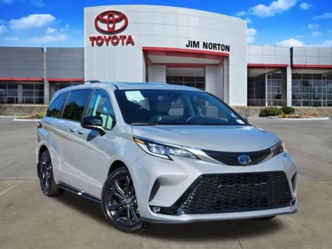 Gray 2024 Toyota Sienna XSE for sale in Tulsa, OK