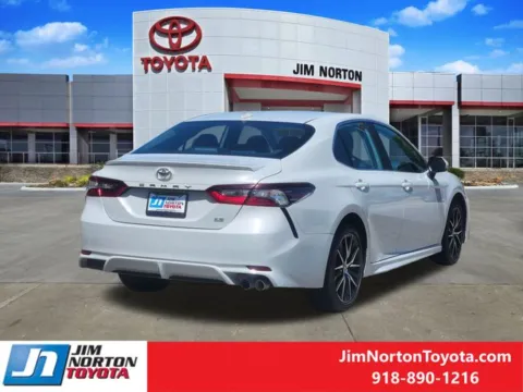 More photos of 2024 Toyota Camry SE at Jim Norton Toyota, OK