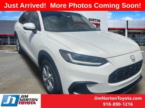 White 2023 Honda HR-V LX for sale in Tulsa, OK