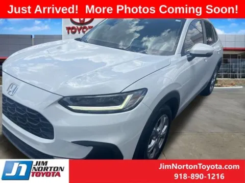 Photos of 2023 Honda HR-V LX for sale in Tulsa, OK at Jim Norton Toyota