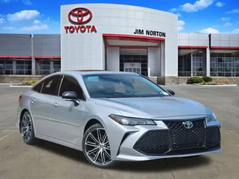 Silver 2020 Toyota Avalon XSE for sale in Tulsa, OK