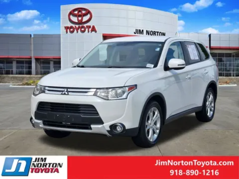 Another view of 2015 Mitsubishi Outlander SE for sale in Tulsa, OK at Jim Norton Toyota