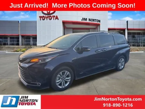 Photos of 2021 Toyota Sienna Platinum for sale in Tulsa, OK at Jim Norton Toyota