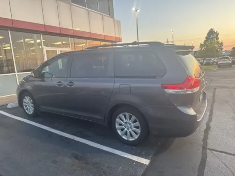 More photos of 2012 Toyota Sienna LE at Jim Norton Toyota, OK