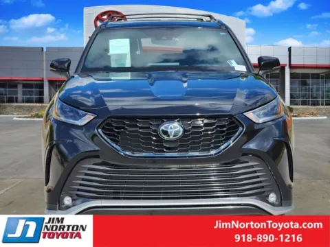 Photos of 2024 Toyota Highlander XSE for sale in Tulsa, OK at Jim Norton Toyota