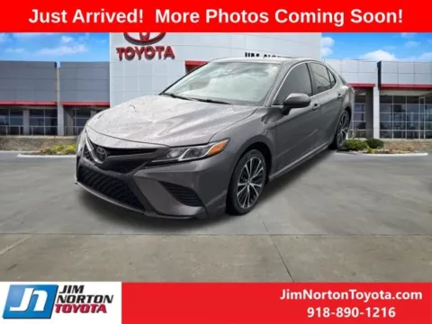 Photos of 2020 Toyota Camry SE for sale in Tulsa, OK at Jim Norton Toyota