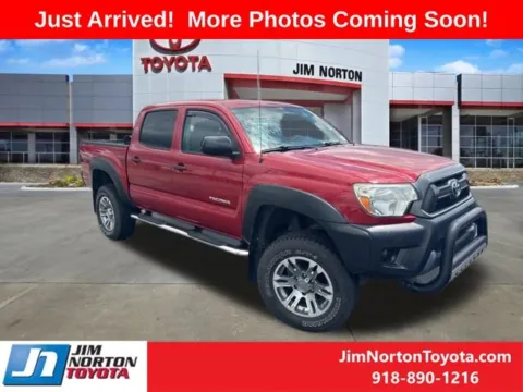 Red 2015 Toyota Tacoma for sale in Tulsa, OK
