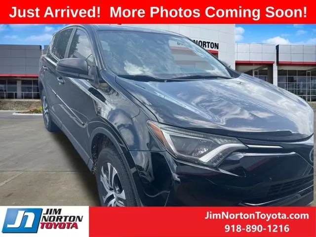 Black 2018 Toyota RAV4 LE for sale in Tulsa, OK