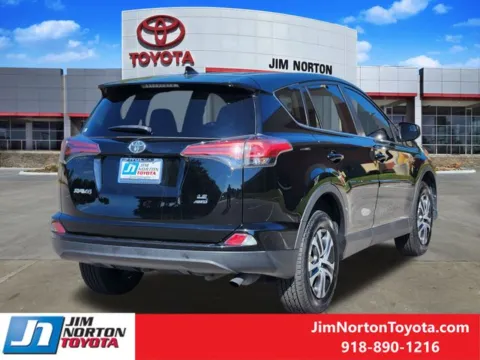 More photos of 2018 Toyota RAV4 LE at Jim Norton Toyota, OK