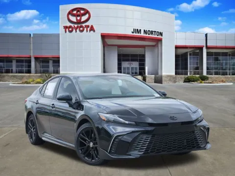 Black 2025 Toyota Camry SE for sale in Tulsa, OK