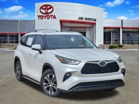 Unknown 2025 Toyota Highlander XLE for sale in Tulsa, OK