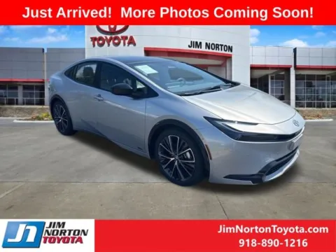 Silver 2024 Toyota Prius Limited for sale in Tulsa, OK