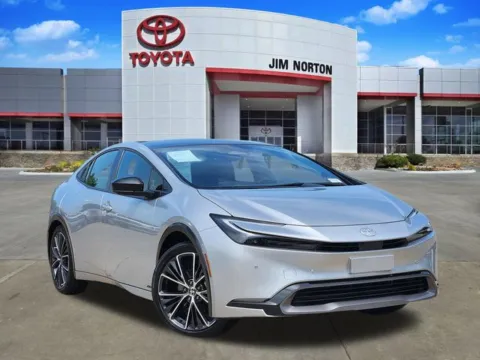 Silver 2024 Toyota Prius Limited for sale in Tulsa, OK