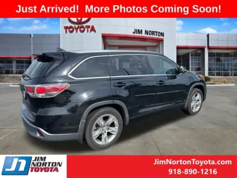 More photos of 2014 Toyota Highlander Limited Platinum V6 at Jim Norton Toyota, OK