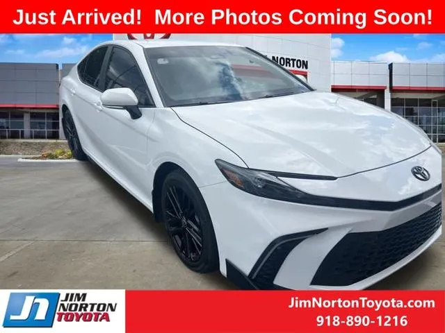 White 2025 Toyota Camry SE for sale in Tulsa, OK
