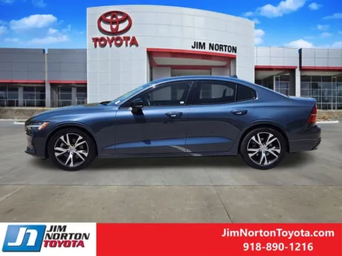 More photos of 2021 Volvo S60 T5 Momentum at Jim Norton Toyota, OK