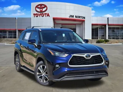 Blue 2025 Toyota Highlander XLE for sale in Tulsa, OK