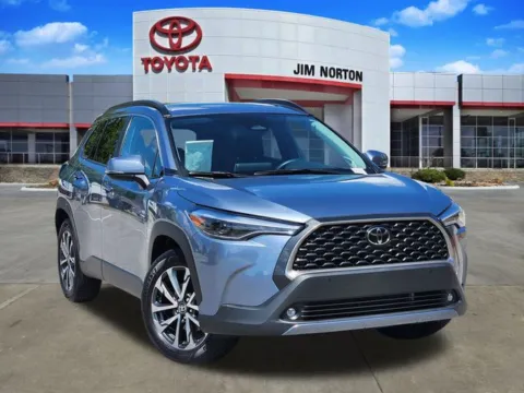Gray 2024 Toyota Corolla Cross XLE for sale in Tulsa, OK