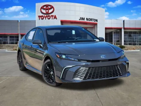 Gray 2025 Toyota Camry SE for sale in Tulsa, OK