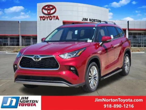 Photos of 2025 Toyota Highlander Platinum for sale in Tulsa, OK at Jim Norton Toyota