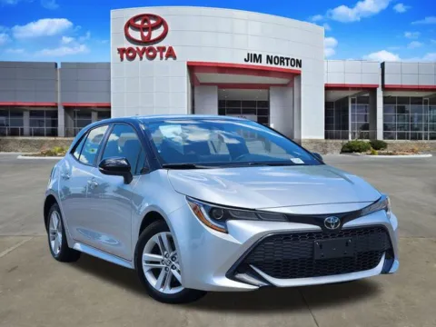Silver 2022 Toyota Corolla Hatchback SE for sale in Tulsa, OK