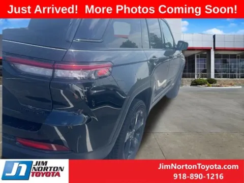 More photos of 2024 Jeep Grand Cherokee Limited at Jim Norton Toyota, OK